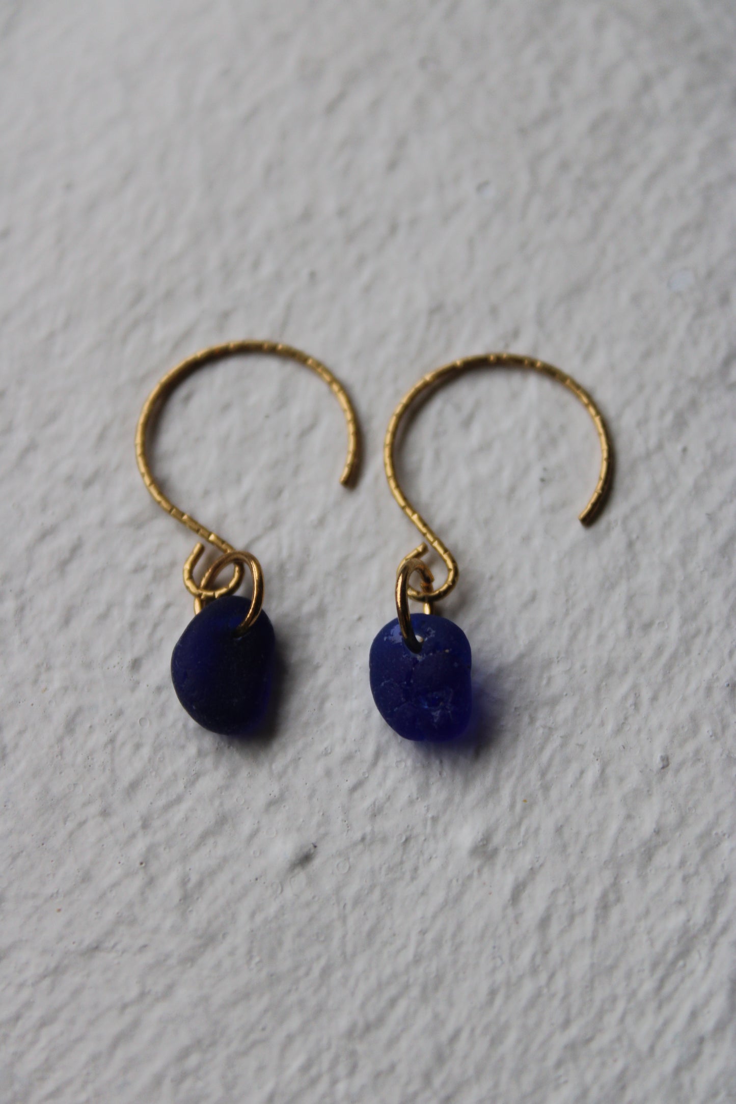 No Waste deep blue hooks