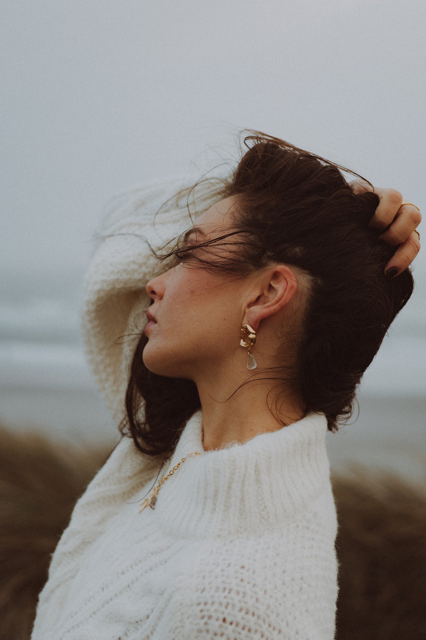 Blue Month Earrings White