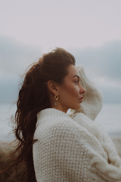 Blue Month Earrings White