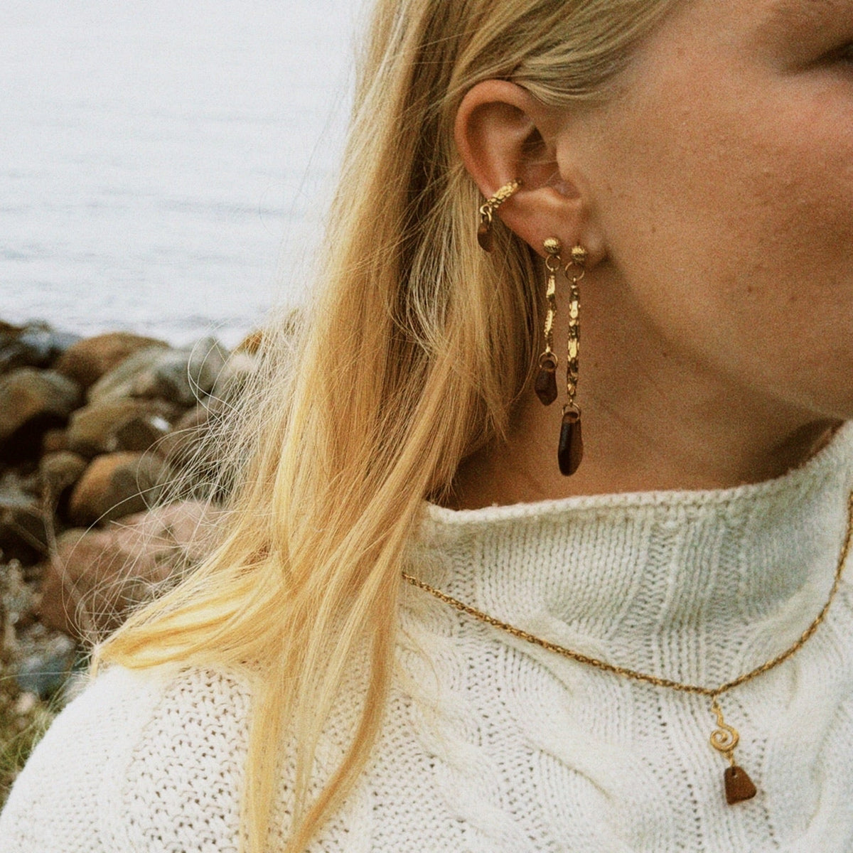 Coconut Wave Small Stud Earrings